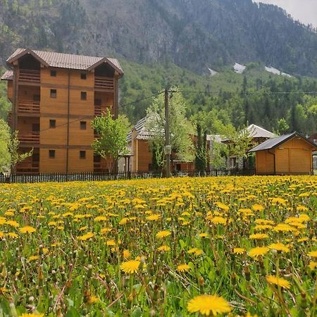 Residence Quku Valbones Екстериор снимка