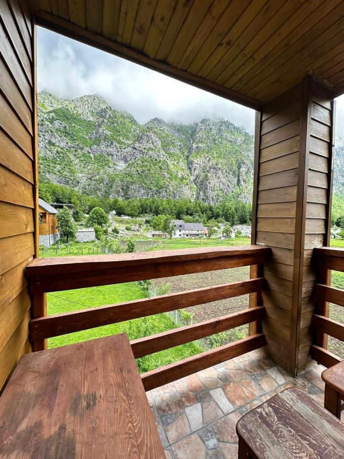 Residence Quku Valbones Екстериор снимка